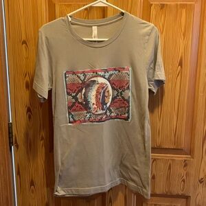 Gray graphic tshirt, Native American chief, S